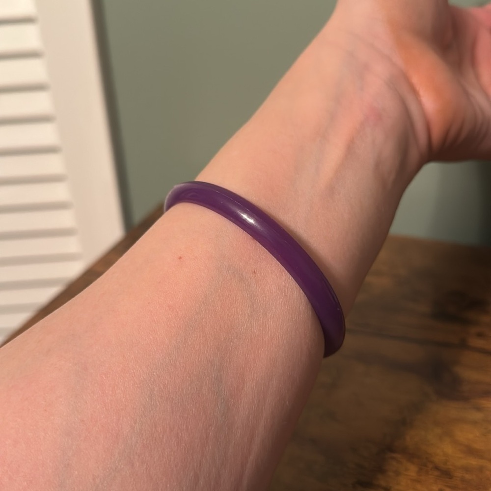 Vintage Plastic Bangle Bracelet, Purple, Retro, Boho - Picture 2 of 8